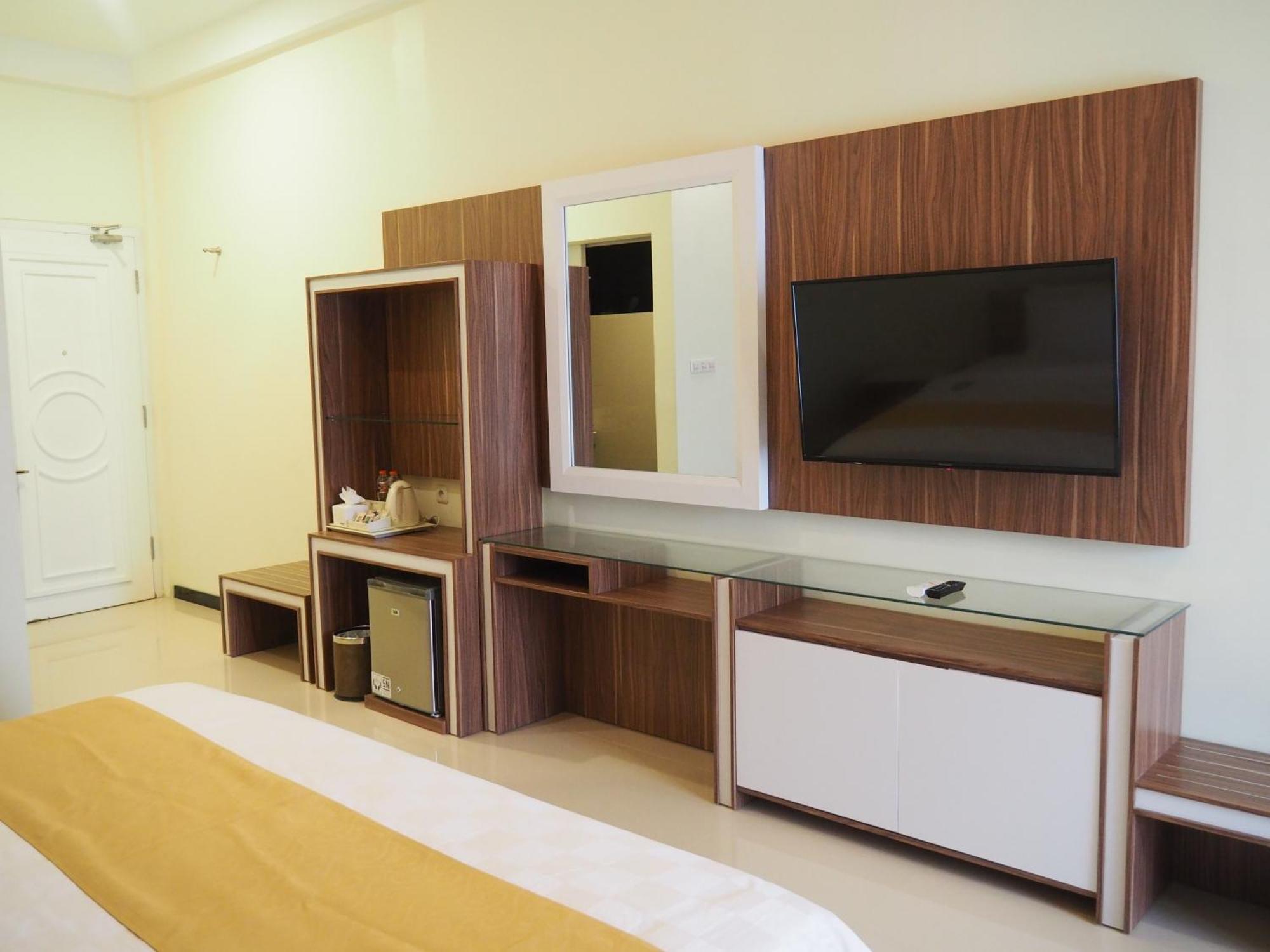 Luminor Hotel Banyuwangi By Wh Dış mekan fotoğraf